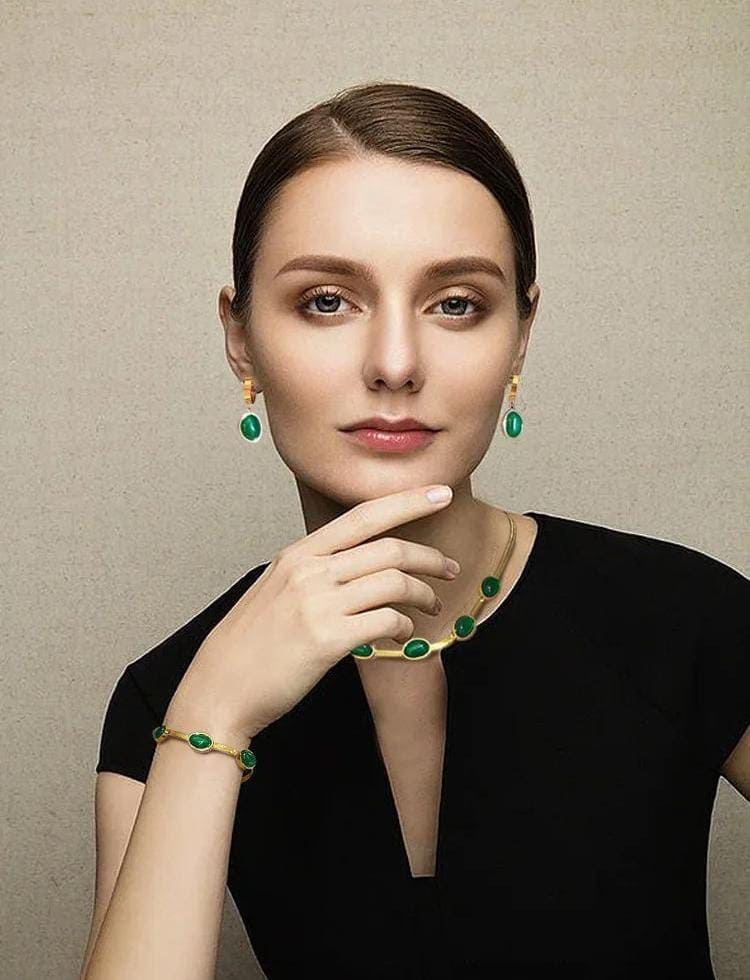 Set de Joyas Esmeralda: Collar, Pulsera y Pendientes 💎📿